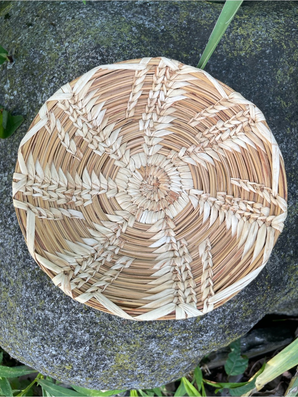 Vintage Natural Woven Round Decorative Basket - Picture 7 of 10